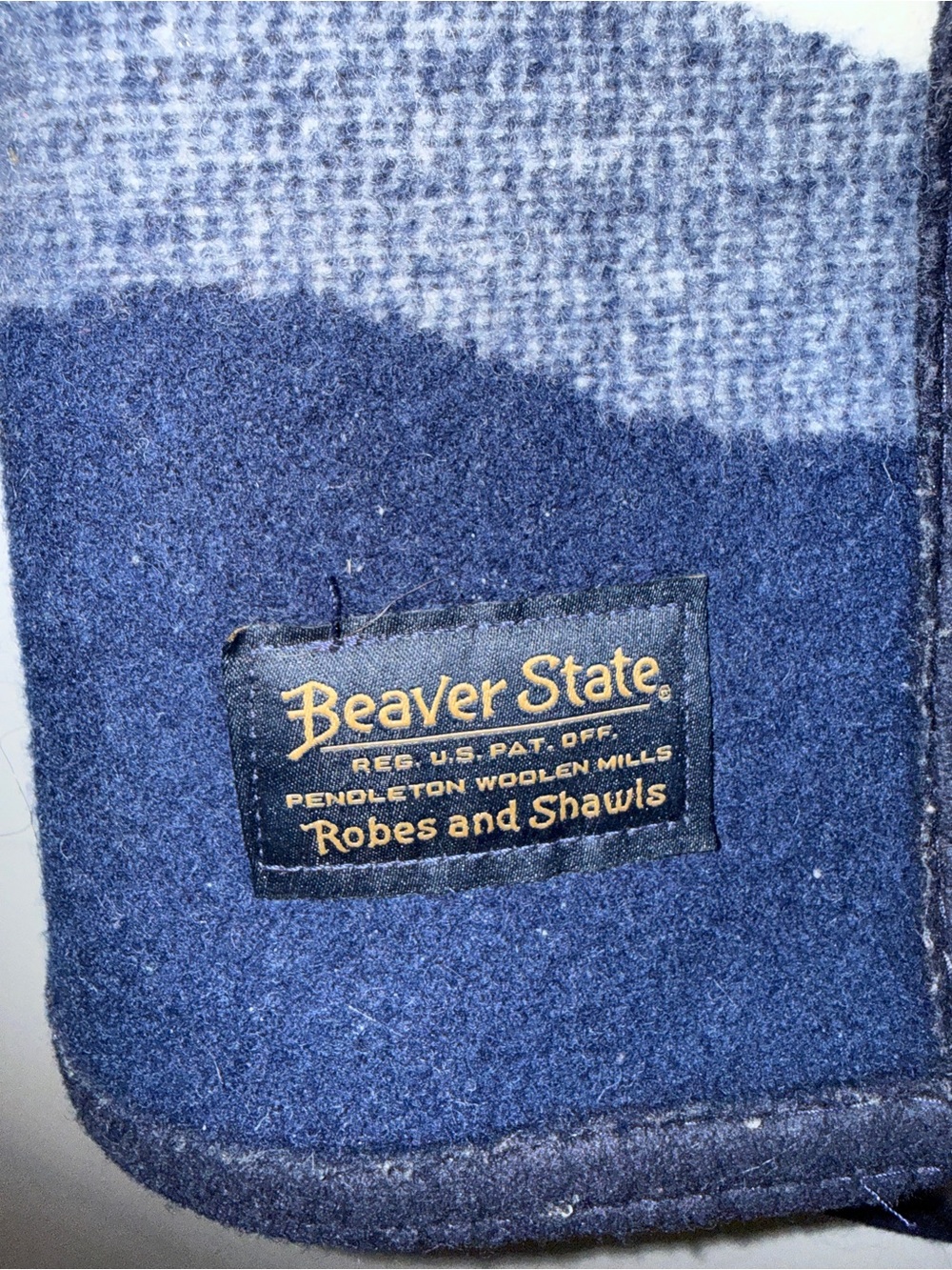Wool Pendleton baby blanket with whale - Picture 5 of 5